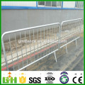 China Factory Galvanized stainless steel construction barricades/used crowd control barriers